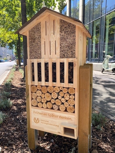 Bienenhotels der DVAG in Frankfurt